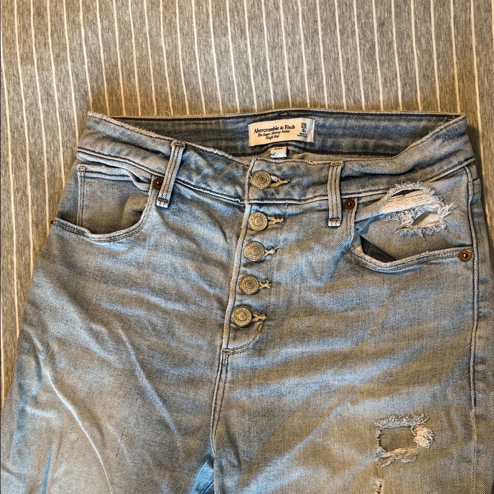 Abercrombie & Fitch High Rise Light Blue Jeans